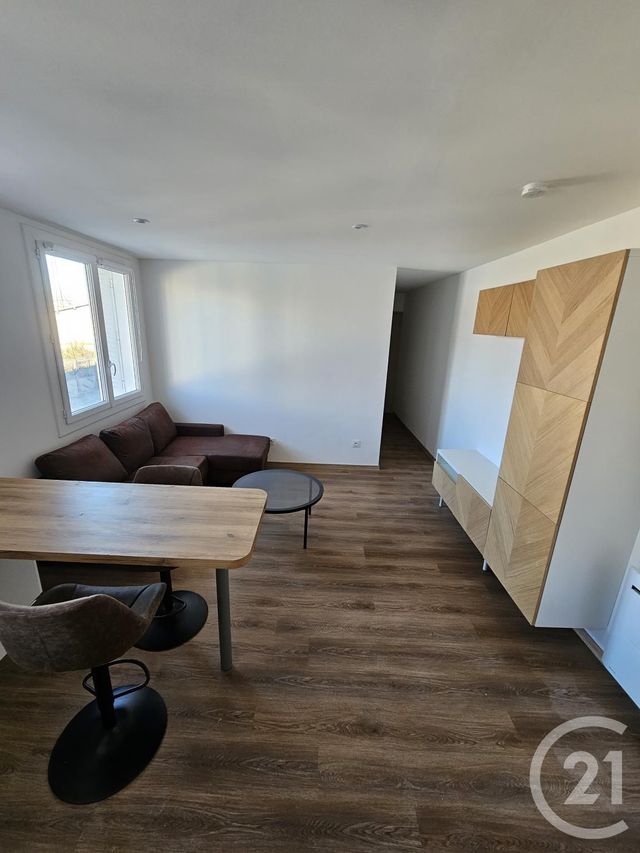 Appartement F2 à louer - 2 pièces - 36.7 m2 - GERZAT - 63 - AUVERGNE - Century 21 Agence Girard