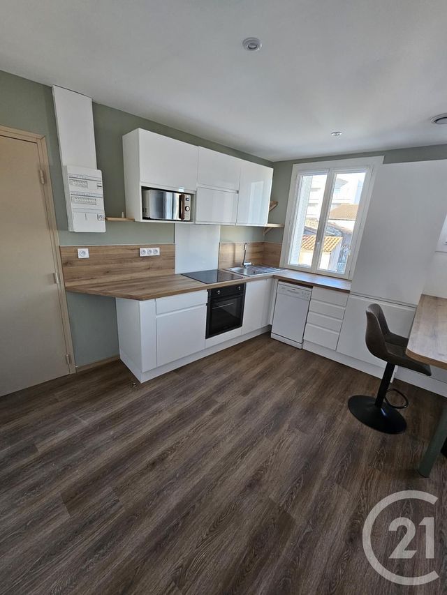 Appartement F2 à louer - 2 pièces - 36.7 m2 - GERZAT - 63 - AUVERGNE - Century 21 Agence Girard