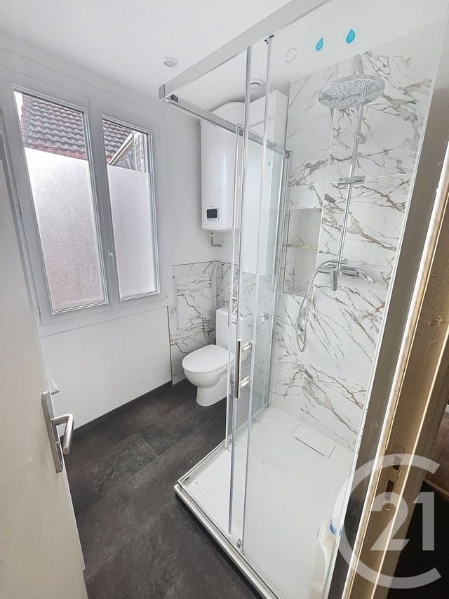 Appartement F2 à louer - 2 pièces - 26.2 m2 - GERZAT - 63 - AUVERGNE - Century 21 Agence Girard