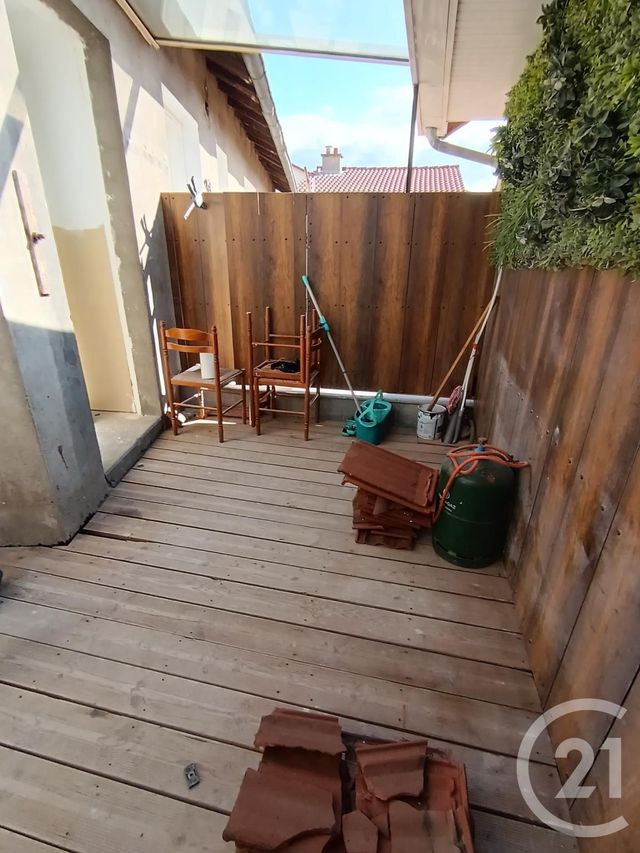 Appartement F2 à louer - 2 pièces - 38.52 m2 - GERZAT - 63 - AUVERGNE - Century 21 Agence Girard