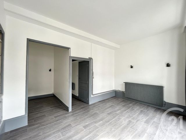 Appartement Studio à louer - 1 pièce - 41.75 m2 - RIOM - 63 - AUVERGNE - Century 21 Agence Girard