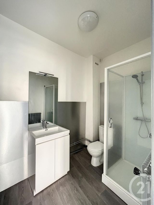 Appartement Studio à louer - 1 pièce - 41.75 m2 - RIOM - 63 - AUVERGNE - Century 21 Agence Girard