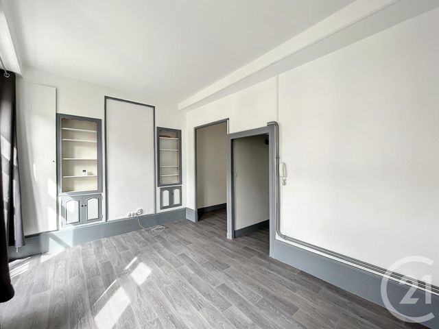 Appartement Studio à louer - 1 pièce - 41.75 m2 - RIOM - 63 - AUVERGNE - Century 21 Agence Girard