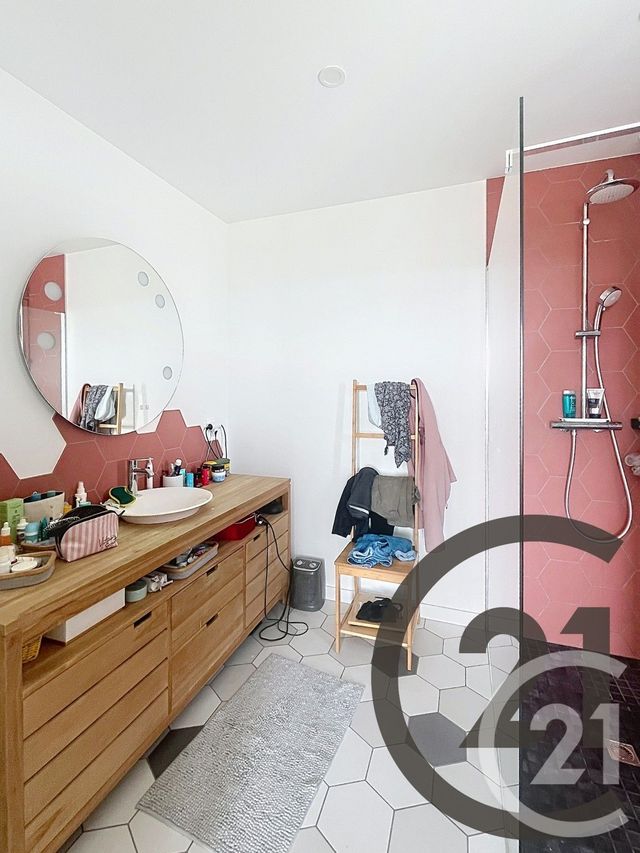 maison à vendre - 5 pièces - 148.0 m2 - CHATEL GUYON - 63 - AUVERGNE - Century 21 Agence Girard
