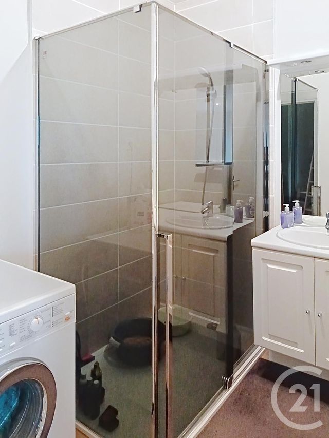 Appartement F3 à vendre - 4 pièces - 79.56 m2 - CHATEL GUYON - 63 - AUVERGNE - Century 21 Agence Girard