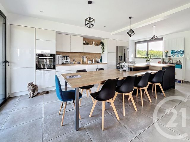 maison à vendre - 6 pièces - 170.0 m2 - BLANZAT - 63 - AUVERGNE - Century 21 Agence Girard