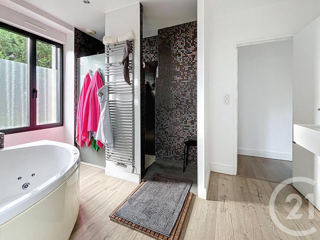 maison à vendre - 6 pièces - 159.4 m2 - MOZAC - 63 - AUVERGNE - Century 21 Agence Girard