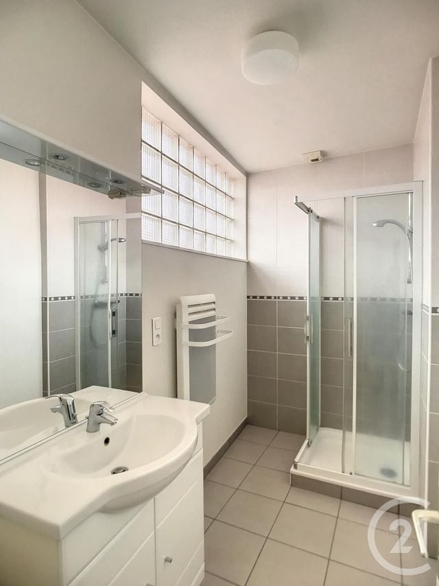 Afficher la photo en grand maison à louer - 2 pièces - 69.12 m2 - RIOM - 63 - AUVERGNE - Century 21 Agence Girard