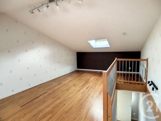 Afficher la photo en grand maison à louer - 2 pièces - 69.12 m2 - RIOM - 63 - AUVERGNE - Century 21 Agence Girard