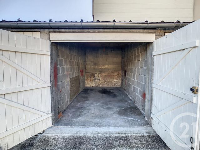 parking - RIOM - 63
