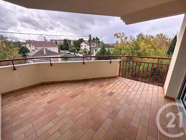 Afficher la photo en grand Appartement F2 à louer - 2 pièces - 46.27 m2 - RIOM - 63 - AUVERGNE - Century 21 Agence Girard