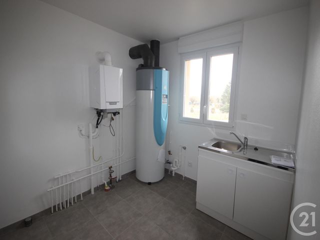 maison à louer - 5 pièces - 106.98 m2 - COMBRONDE - 63 - AUVERGNE - Century 21 Agence Girard