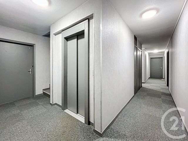 Appartement F2 à vendre - 3 pièces - 54.88 m2 - CHATEL GUYON - 63 - AUVERGNE - Century 21 Agence Girard