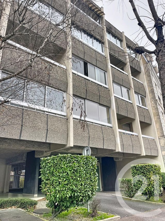 Appartement F2 à vendre CHATEL GUYON