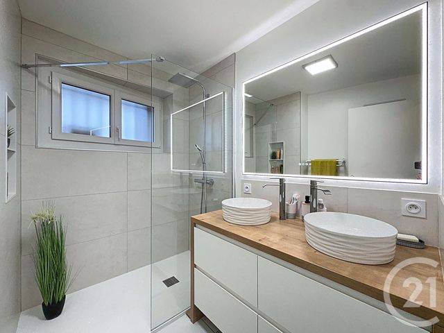 maison à vendre - 5 pièces - 105.7 m2 - CEBAZAT - 63 - AUVERGNE - Century 21 Agence Girard