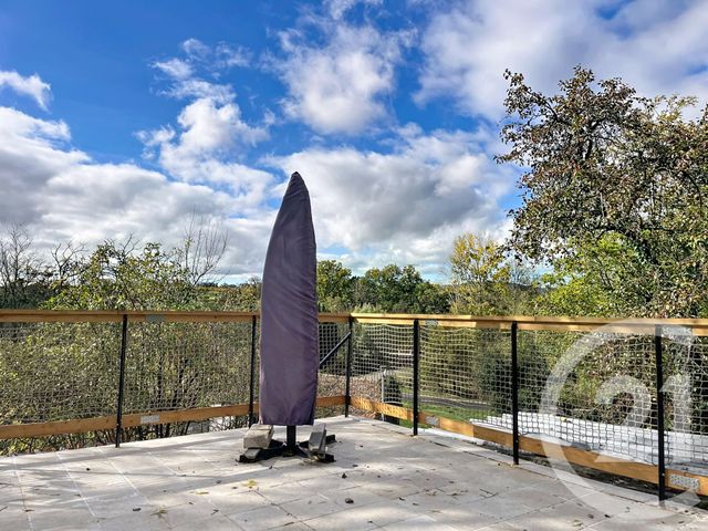 maison à vendre - 6 pièces - 139.8 m2 - ST BONNET PRES RIOM - 63 - AUVERGNE - Century 21 Agence Girard