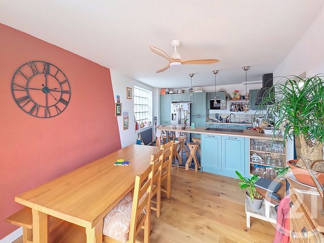 maison à vendre - 6 pièces - 139.8 m2 - ST BONNET PRES RIOM - 63 - AUVERGNE - Century 21 Agence Girard