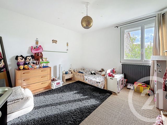 maison à vendre - 6 pièces - 139.8 m2 - ST BONNET PRES RIOM - 63 - AUVERGNE - Century 21 Agence Girard