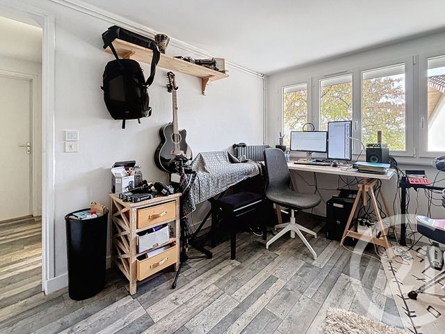 maison à vendre - 6 pièces - 139.8 m2 - ST BONNET PRES RIOM - 63 - AUVERGNE - Century 21 Agence Girard