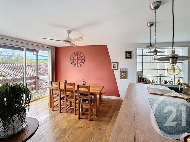 maison à vendre - 6 pièces - 139.8 m2 - ST BONNET PRES RIOM - 63 - AUVERGNE - Century 21 Agence Girard