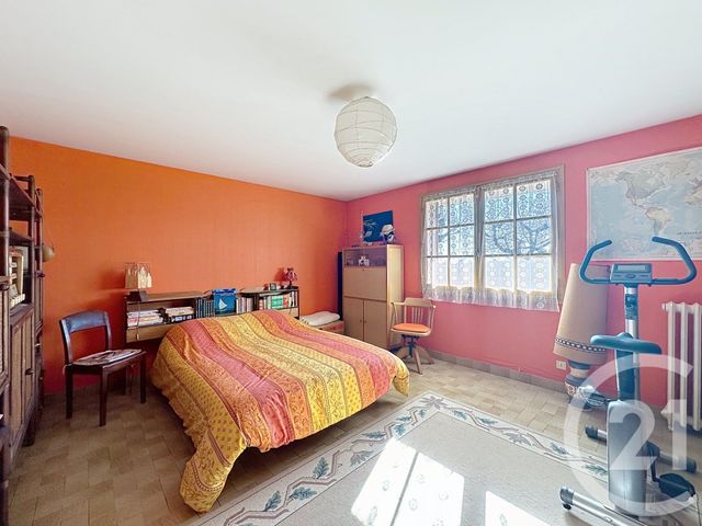 maison à vendre - 7 pièces - 169.0 m2 - RIOM - 63 - AUVERGNE - Century 21 Agence Girard