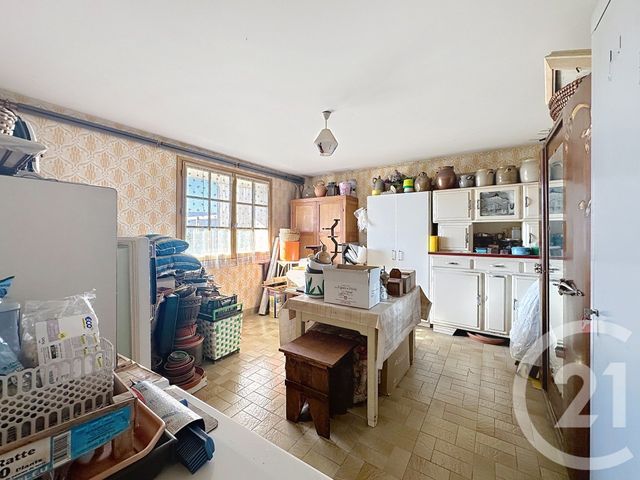 maison à vendre - 7 pièces - 169.0 m2 - RIOM - 63 - AUVERGNE - Century 21 Agence Girard