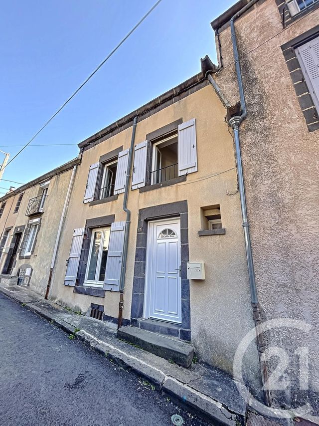 maison à louer - 2 pièces - 54.74 m2 - VOLVIC - 63 - AUVERGNE - Century 21 Agence Girard