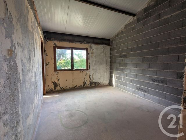 commerce à louer - 400.0 m2 - BEAUREGARD VENDON - 63 - AUVERGNE - Century 21 Agence Girard