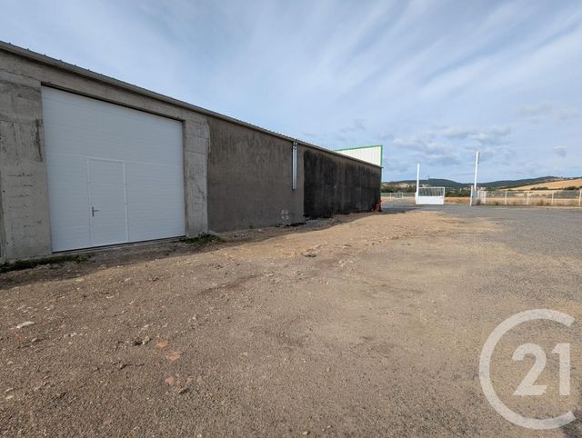 commerce à louer - 400.0 m2 - BEAUREGARD VENDON - 63 - AUVERGNE - Century 21 Agence Girard