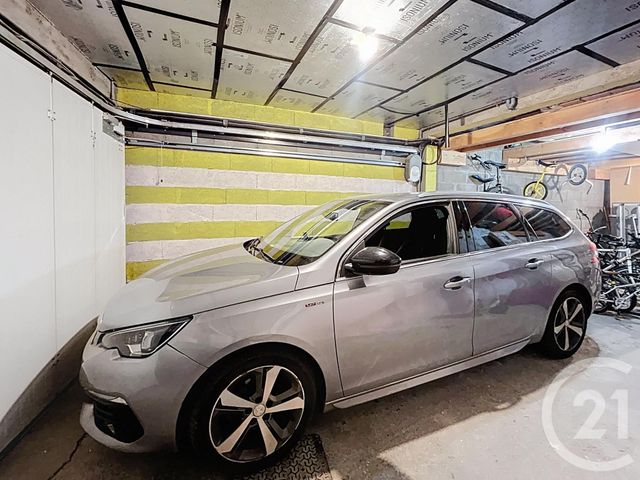 maison à vendre - 6 pièces - 217.4 m2 - RIOM - 63 - AUVERGNE - Century 21 Agence Girard