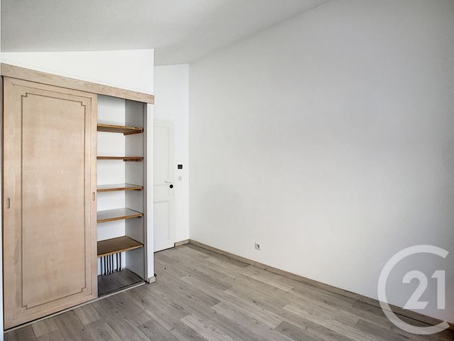 maison à vendre - 6 pièces - 217.4 m2 - RIOM - 63 - AUVERGNE - Century 21 Agence Girard