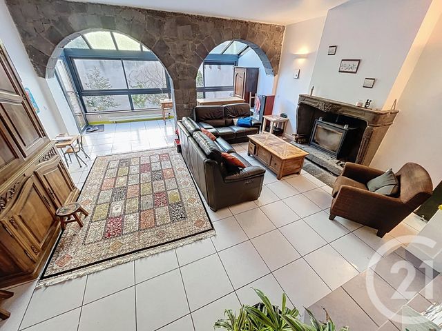 maison à vendre - 6 pièces - 217.4 m2 - RIOM - 63 - AUVERGNE - Century 21 Agence Girard