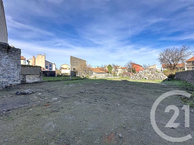 terrain à vendre - 450.0 m2 - RIOM - 63 - AUVERGNE - Century 21 Agence Girard