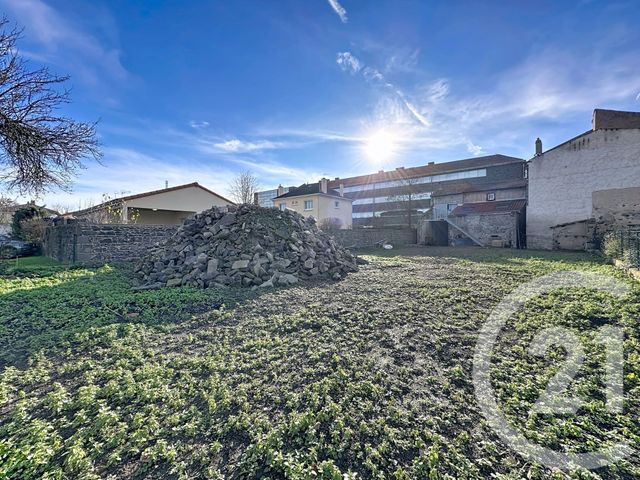 terrain à vendre - 450.0 m2 - RIOM - 63 - AUVERGNE - Century 21 Agence Girard