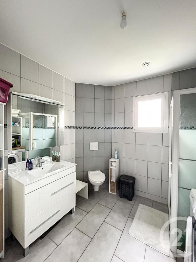 Afficher la photo en grand maison à louer - 3 pièces - 70.0 m2 - MARTRES SUR MORGE - 63 - AUVERGNE - Century 21 Agence Girard