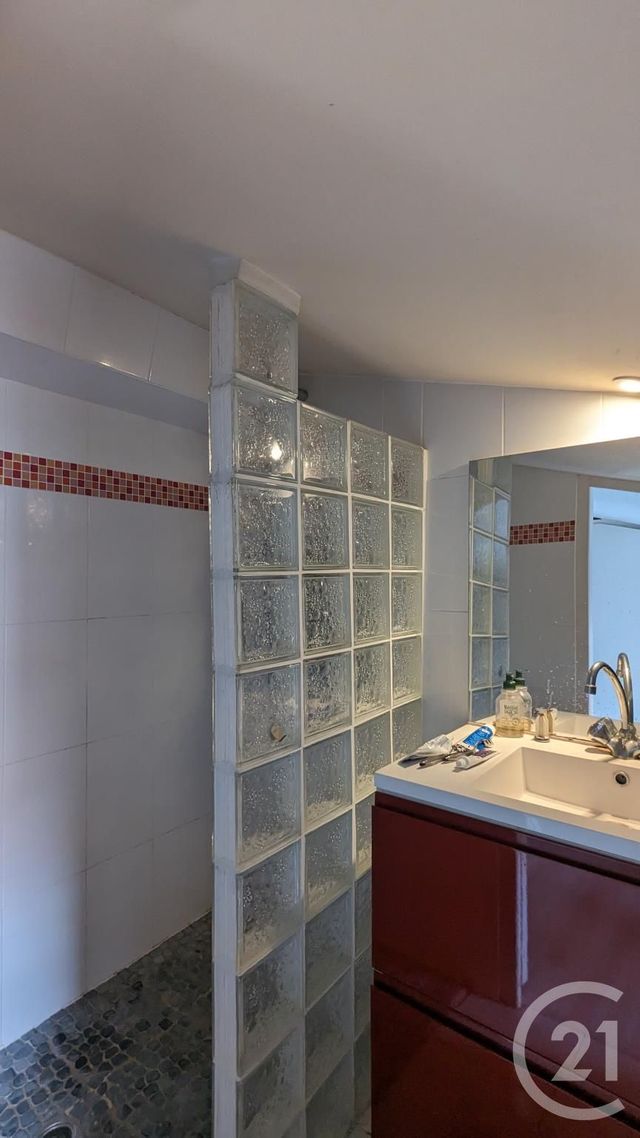 Afficher la photo en grand maison à louer - 3 pièces - 70.01 m2 - MOZAC - 63 - AUVERGNE - Century 21 Agence Girard