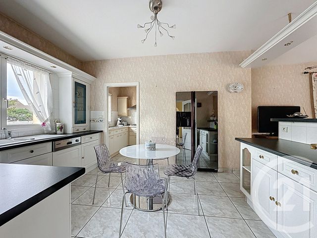 maison à vendre - 6 pièces - 219.0 m2 - MOZAC - 63 - AUVERGNE - Century 21 Agence Girard