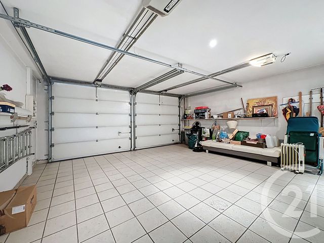 maison à vendre - 6 pièces - 219.0 m2 - MOZAC - 63 - AUVERGNE - Century 21 Agence Girard