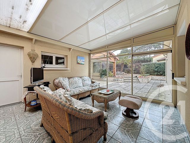 maison à vendre - 6 pièces - 219.0 m2 - MOZAC - 63 - AUVERGNE - Century 21 Agence Girard