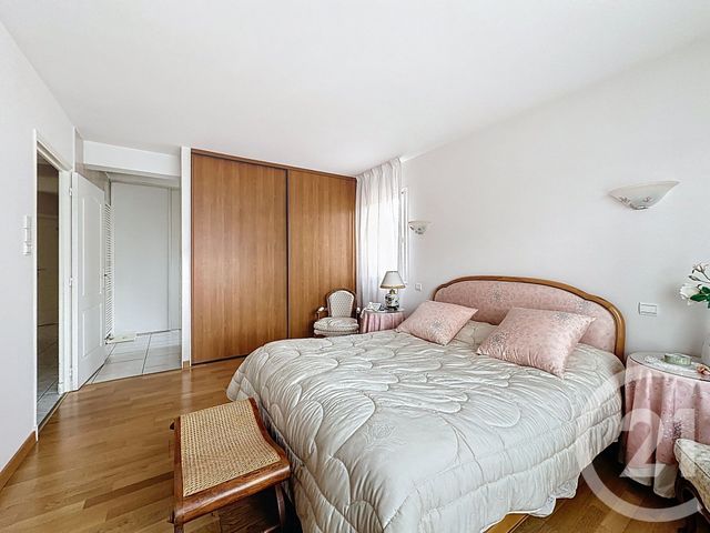 maison à vendre - 6 pièces - 219.0 m2 - MOZAC - 63 - AUVERGNE - Century 21 Agence Girard