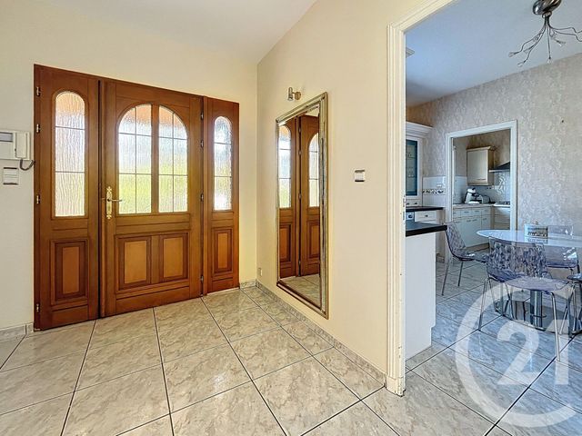 maison à vendre - 6 pièces - 219.0 m2 - MOZAC - 63 - AUVERGNE - Century 21 Agence Girard