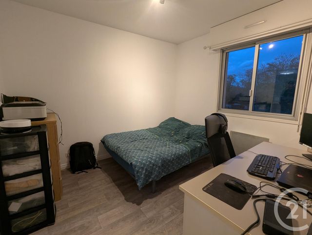 Appartement F2 à louer - 2 pièces - 27.3 m2 - RIOM - 63 - AUVERGNE - Century 21 Agence Girard