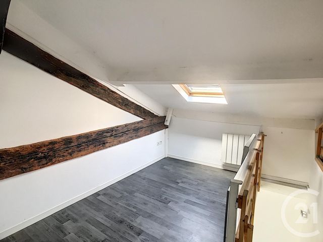 Appartement F2 à louer - 3 pièces - 63.11 m2 - RIOM - 63 - AUVERGNE - Century 21 Agence Girard