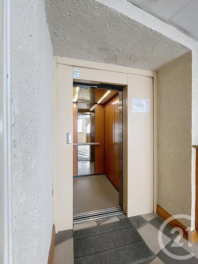 maison à vendre - 8 pièces - 140.0 m2 - RIOM - 63 - AUVERGNE - Century 21 Agence Girard