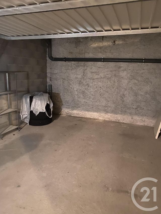 Appartement F2 à louer - 2 pièces - 56.33 m2 - RIOM - 63 - AUVERGNE - Century 21 Agence Girard