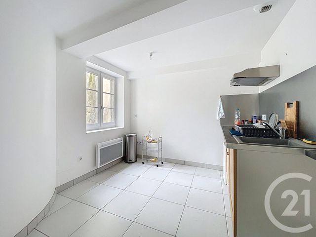 Appartement Studio à vendre - 1 pièce - 20.66 m2 - RIOM - 63 - AUVERGNE - Century 21 Agence Girard