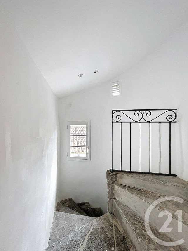 Appartement Studio à vendre - 1 pièce - 20.66 m2 - RIOM - 63 - AUVERGNE - Century 21 Agence Girard