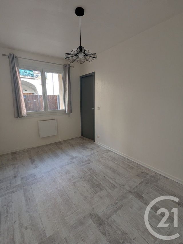 maison à louer - 2 pièces - 30.58 m2 - CHATELGUYON - 63 - AUVERGNE - Century 21 Agence Girard