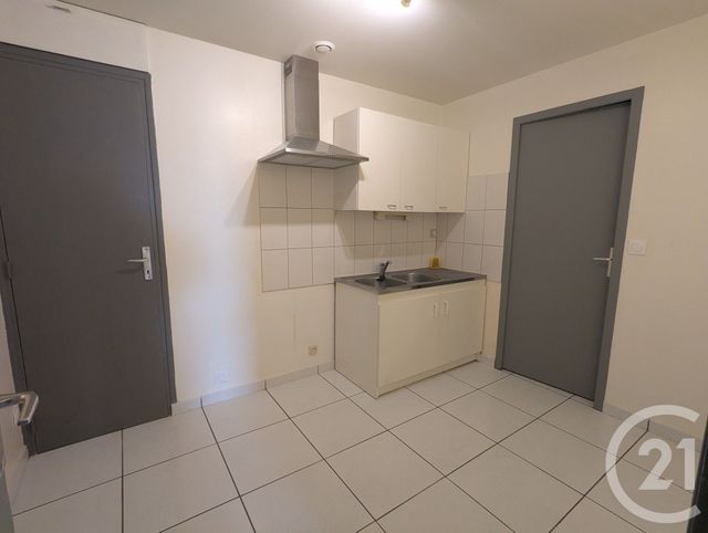 maison à louer - 2 pièces - 30.58 m2 - CHATELGUYON - 63 - AUVERGNE - Century 21 Agence Girard