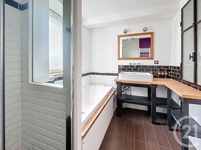 maison à vendre - 4 pièces - 85.0 m2 - VOLVIC - 63 - AUVERGNE - Century 21 Agence Girard